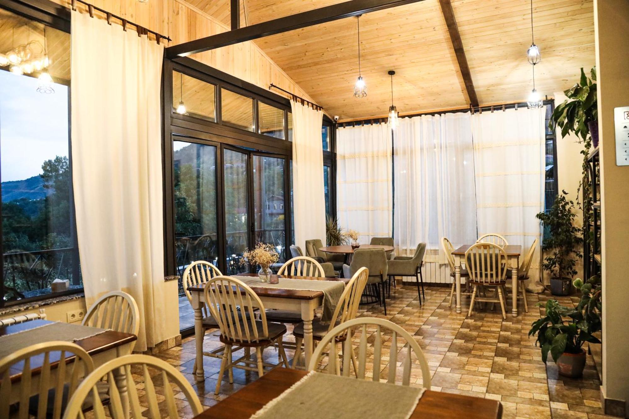 Redroof Country House Hotel Goris Exterior foto