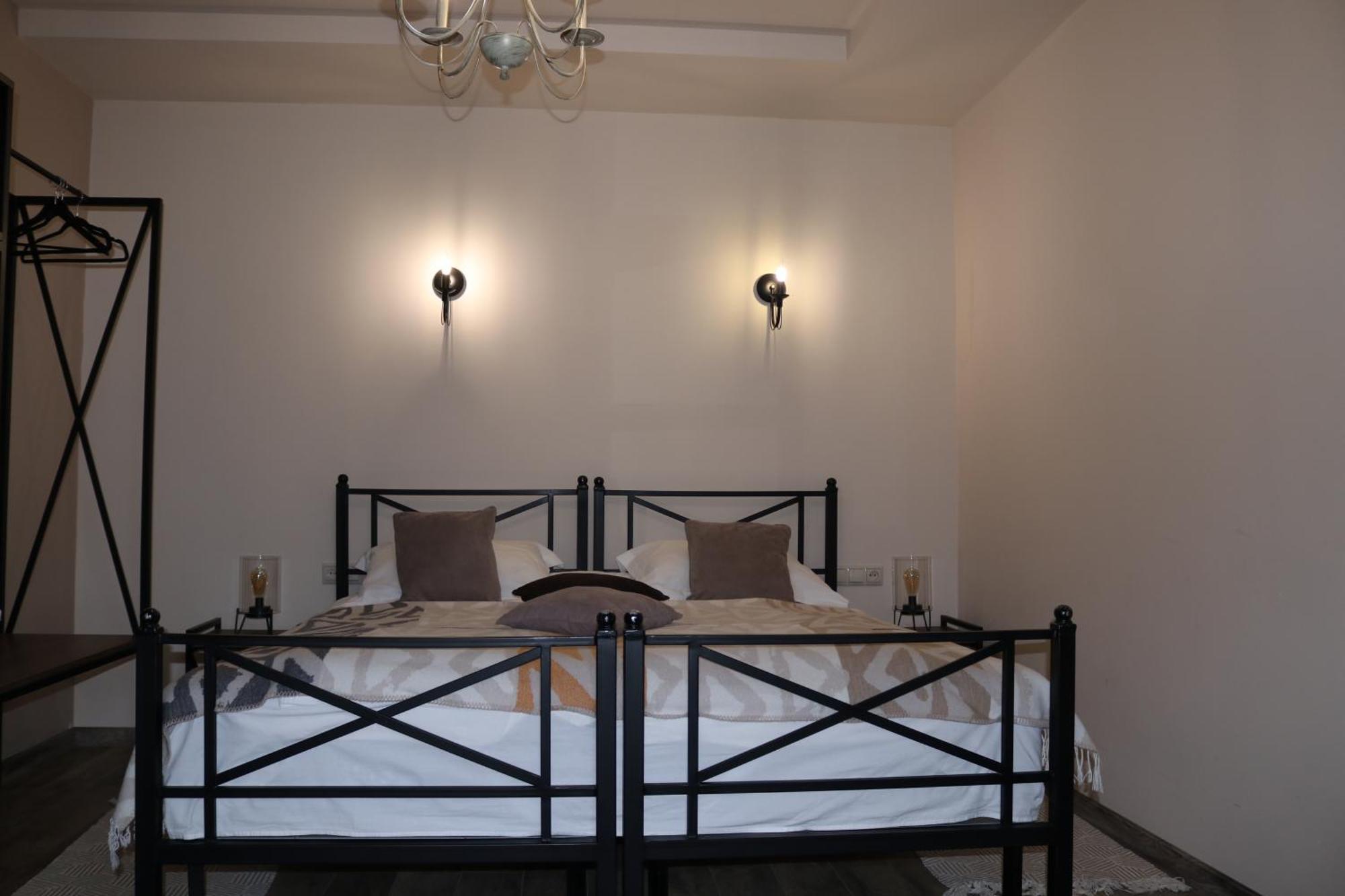 Redroof Country House Hotel Goris Exterior foto