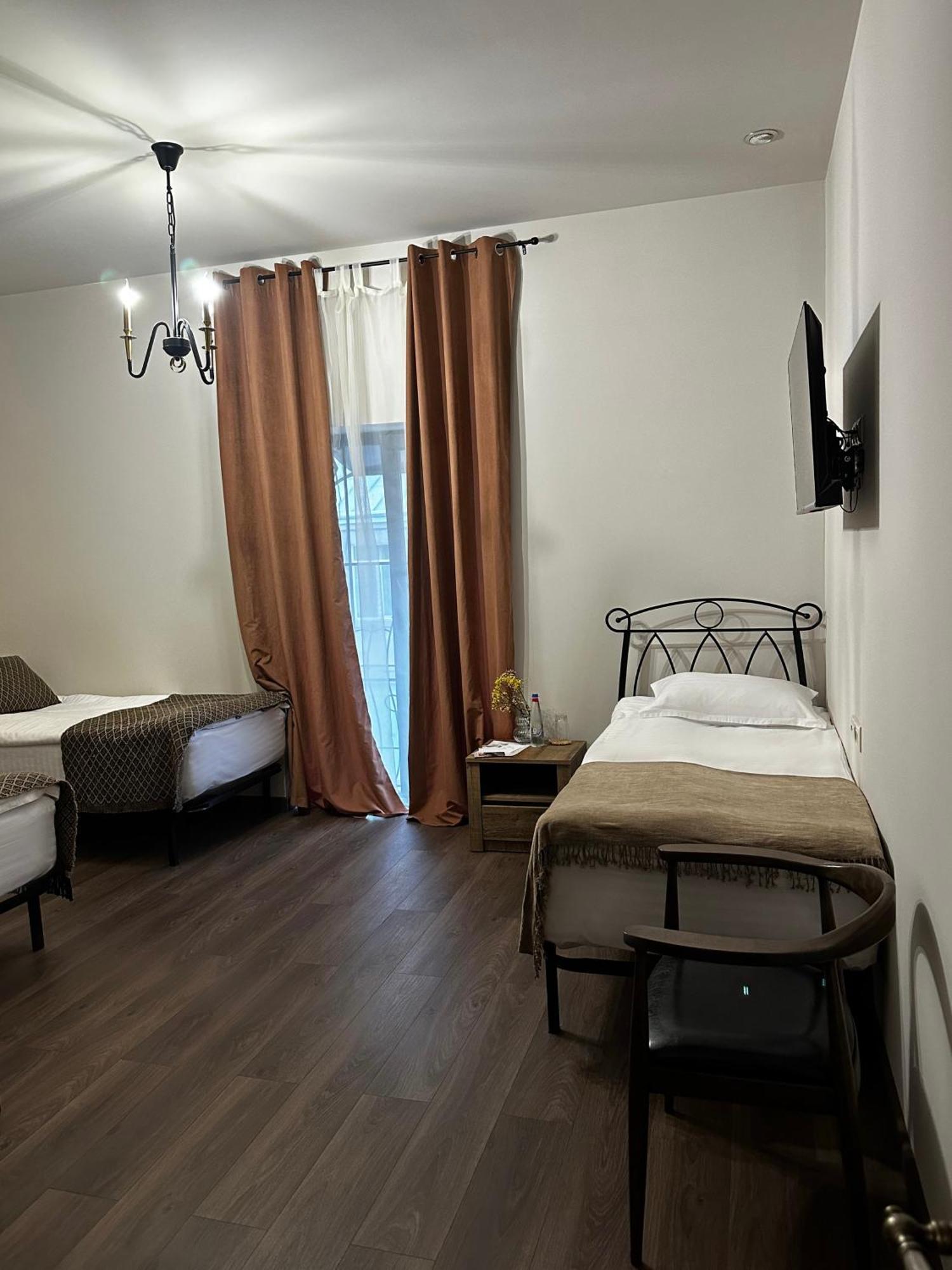 Redroof Country House Hotel Goris Exterior foto