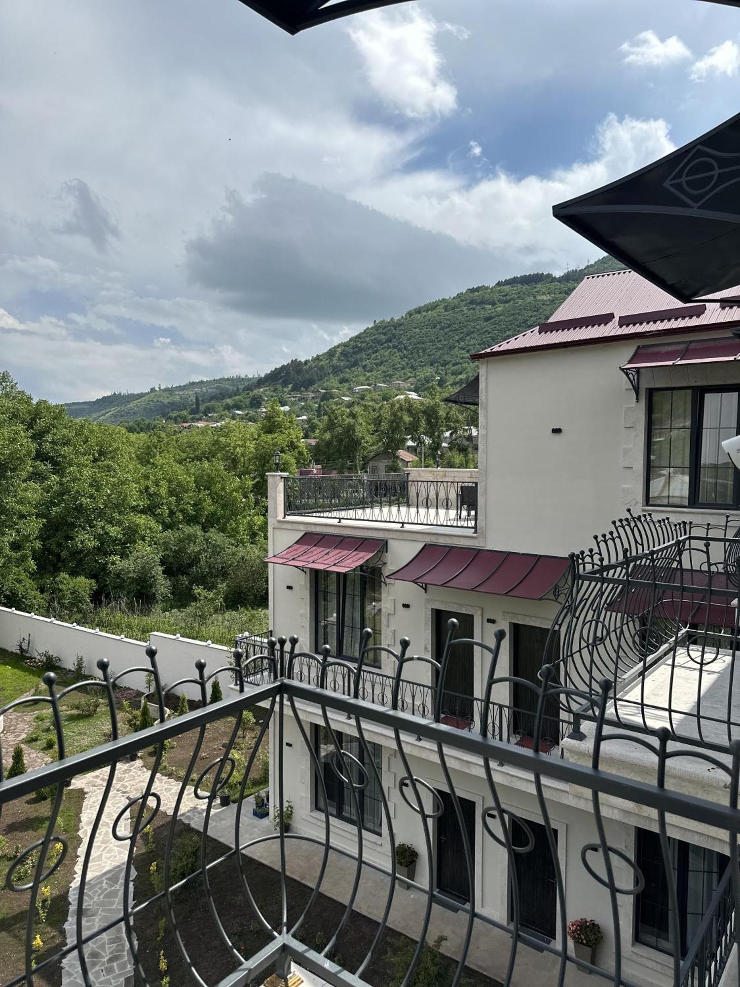 Redroof Country House Hotel Goris Exterior foto