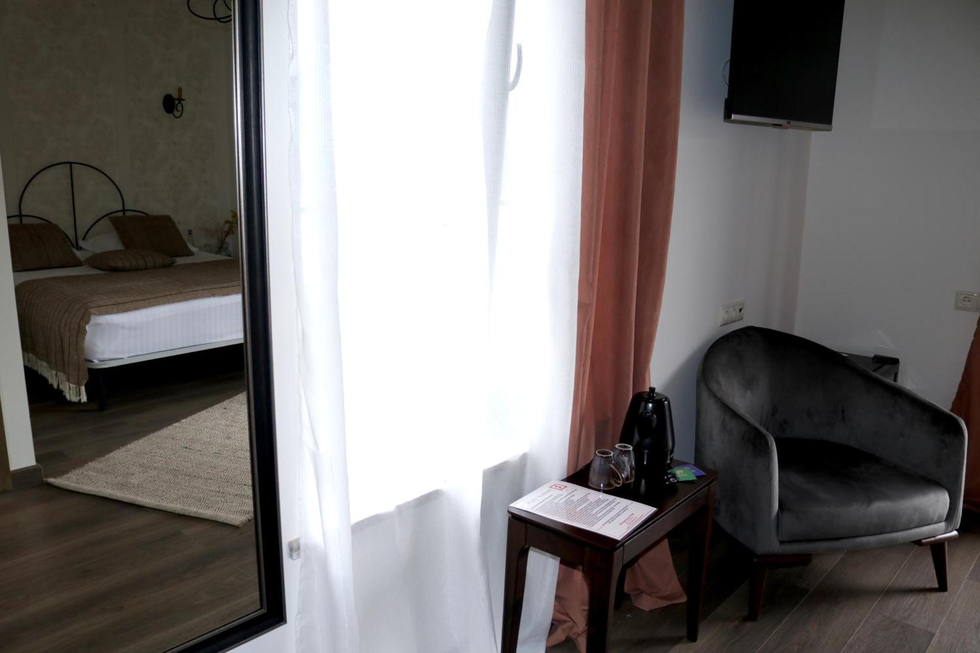 Redroof Country House Hotel Goris Quarto foto
